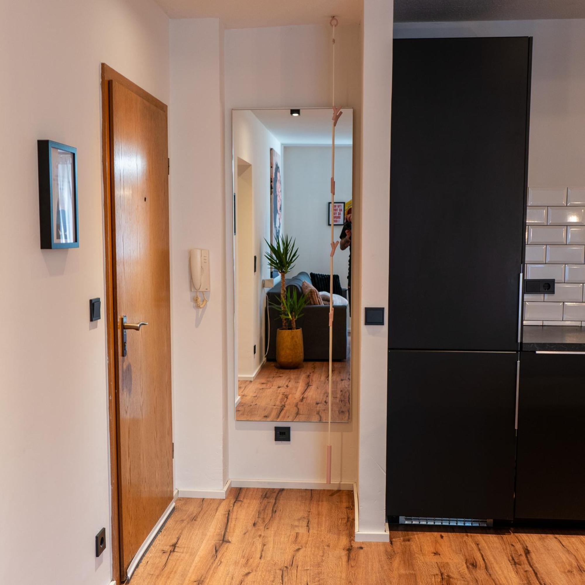 M Apartment Charme - Gemuetlich Geraeumig Heimisch ランダウ・イン・デア・プファルツ エクステリア 写真